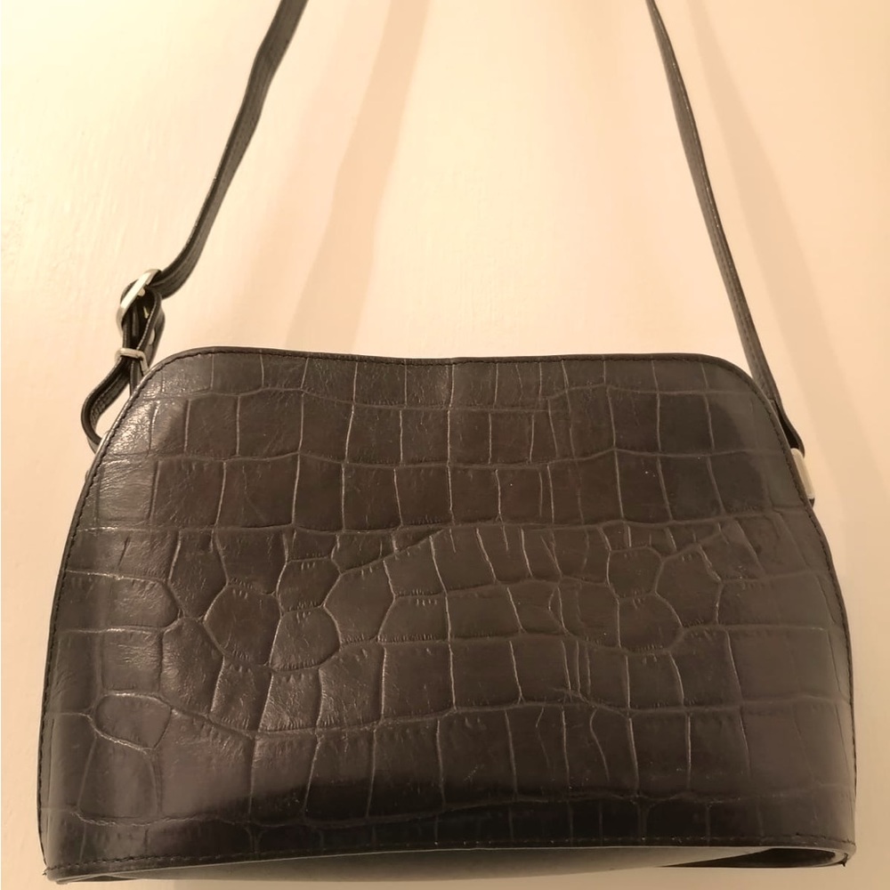 SIMARD, Italy, black croc embossed leather cross body bag/purse. Excellent buy.